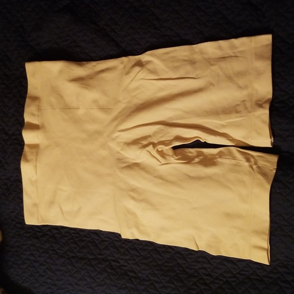 Shapermint High waisted Shaper short,4X or pant size 22, beige